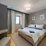 Pet Friendly In With Sauna Prázdninový dům Omišalj