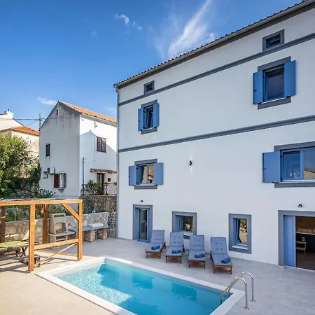 Cozy In With Sauna Ferienhaus Omišalj