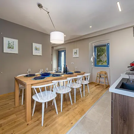 Ferienhaus Cozy In With Sauna Omišalj