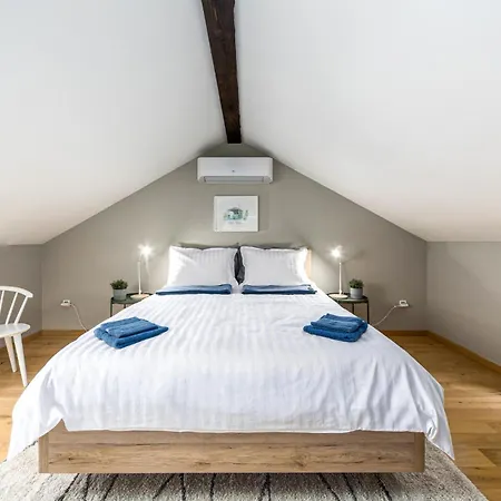 Cozy In With Sauna * Omišalj