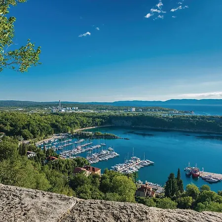 Cozy In With Sauna * Omišalj