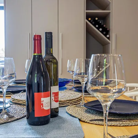 Cozy In With Sauna Omišalj